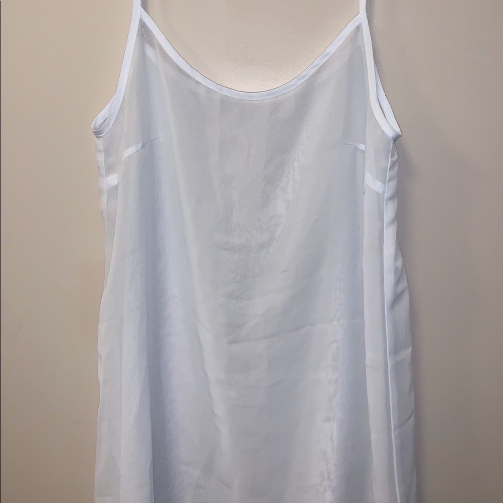 Silky white top